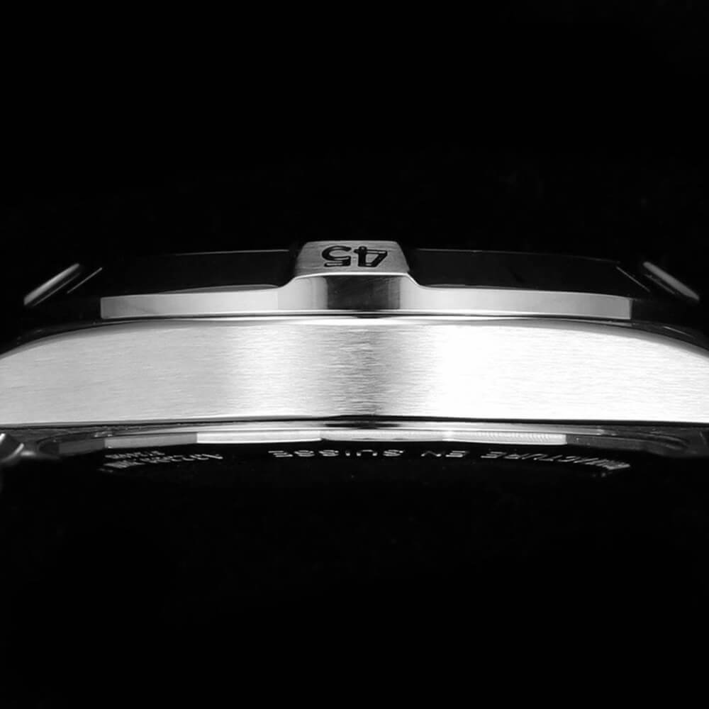 Breitling Chronomat Automatic GMT 40