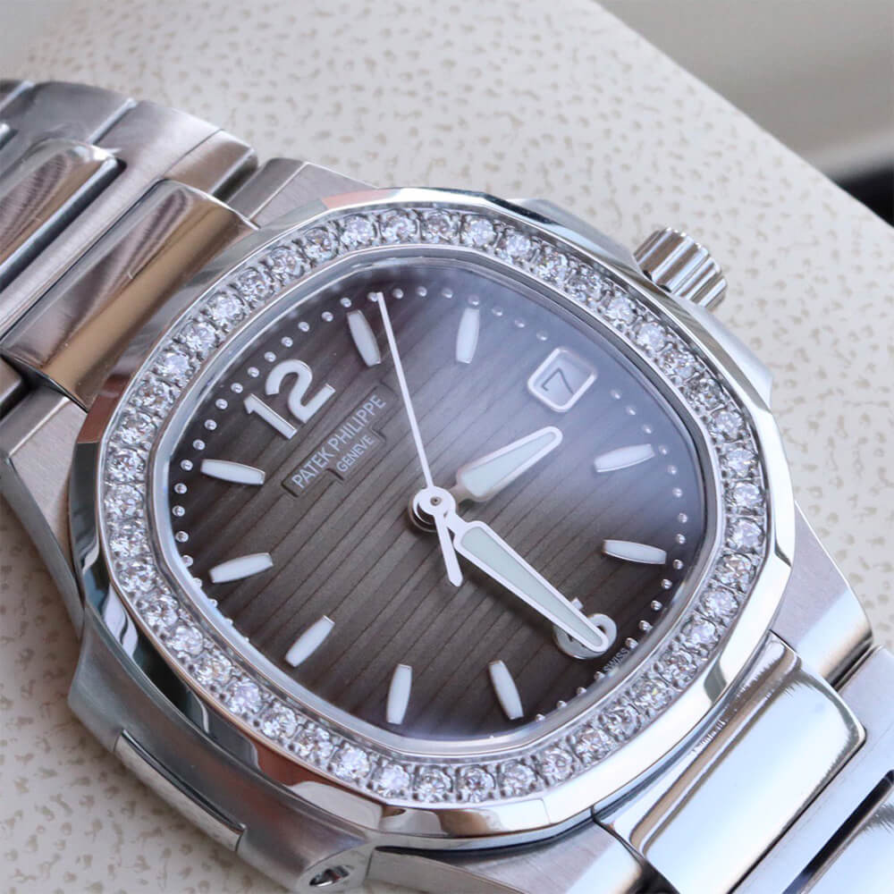 Patek Philippe Nautilus 7010/1R