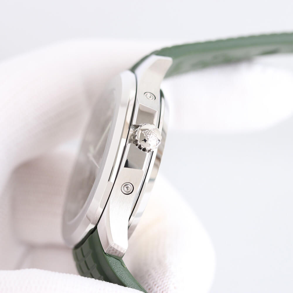 Patek Philippe Aquanaut 5261R-001