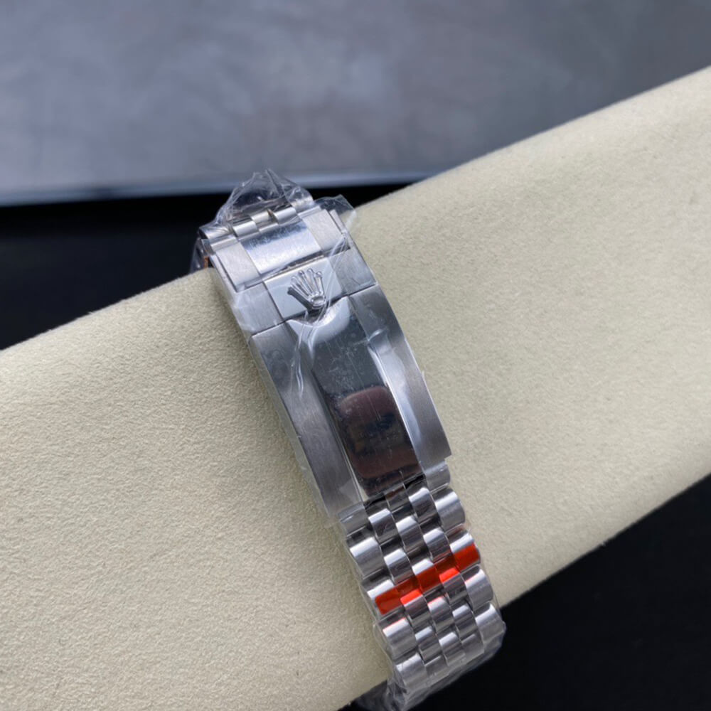 Rolex Submariner Date